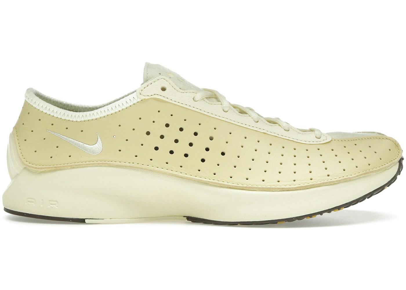 Nike Women's Air Superfly 2/2
