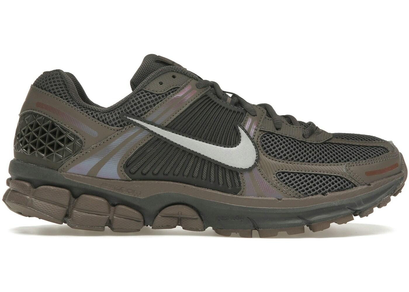 NIKE picture