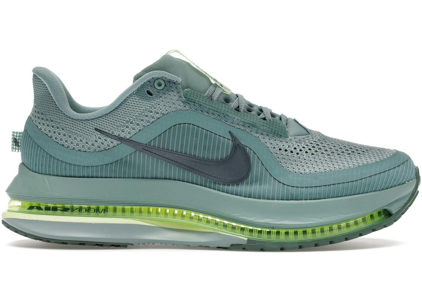 NIKE picture