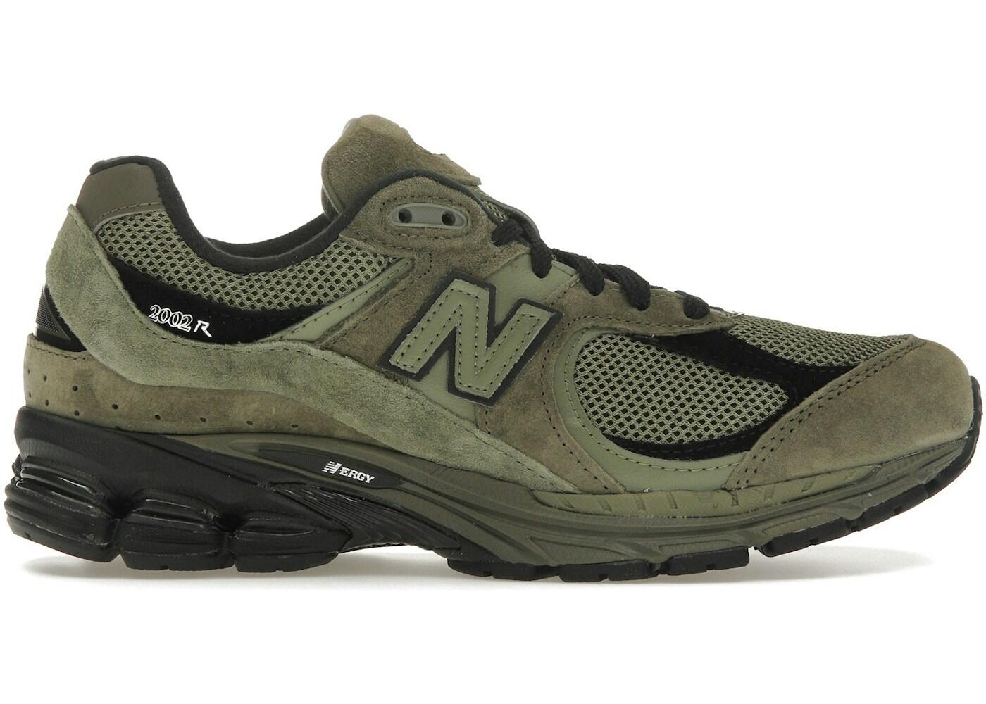New Balance 2002R Dark Camo Dark Olivine 2/2