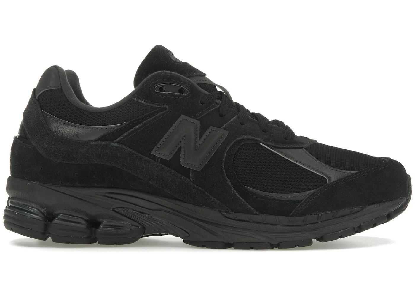 New Balance 2002R Triple Black Suede 2/2