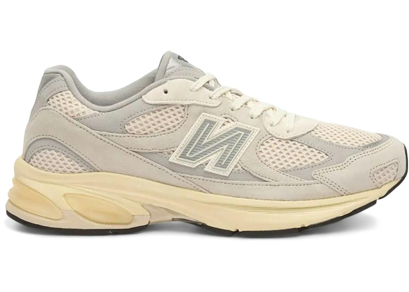 NEW BALANCE picture