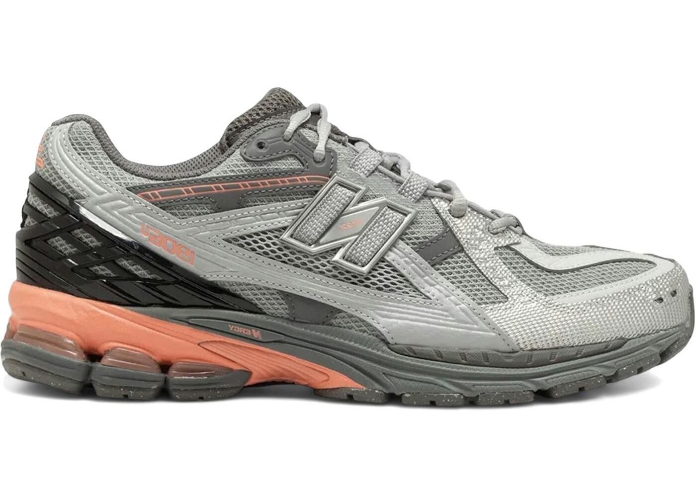 NEW BALANCE picture