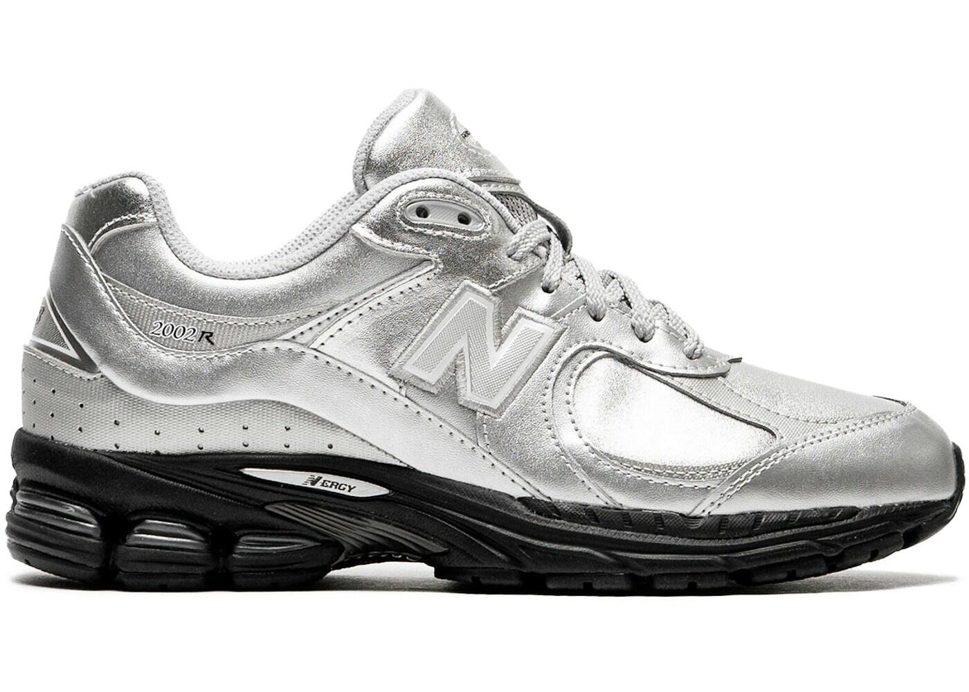 NEW BALANCE picture