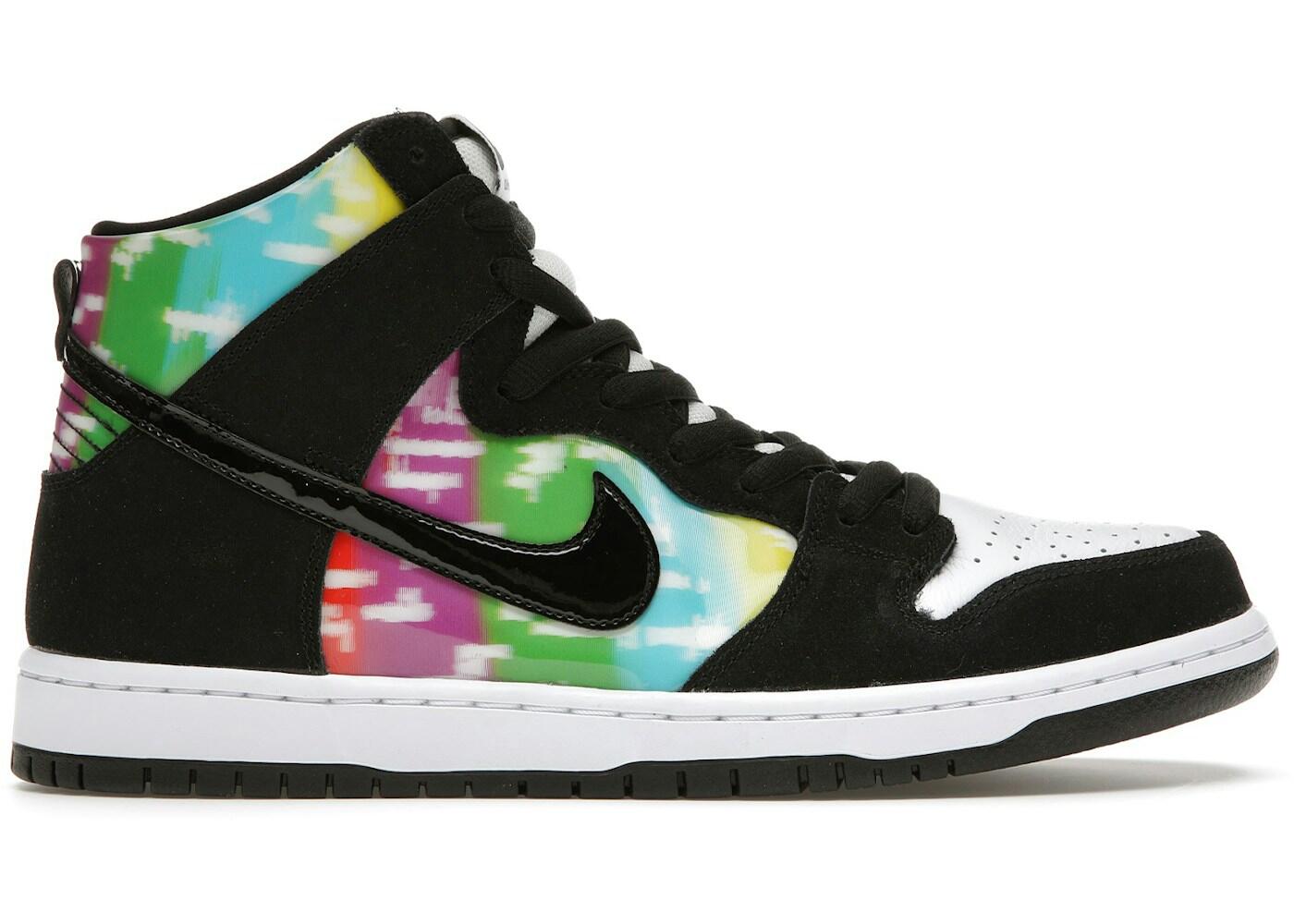 NIKE picture