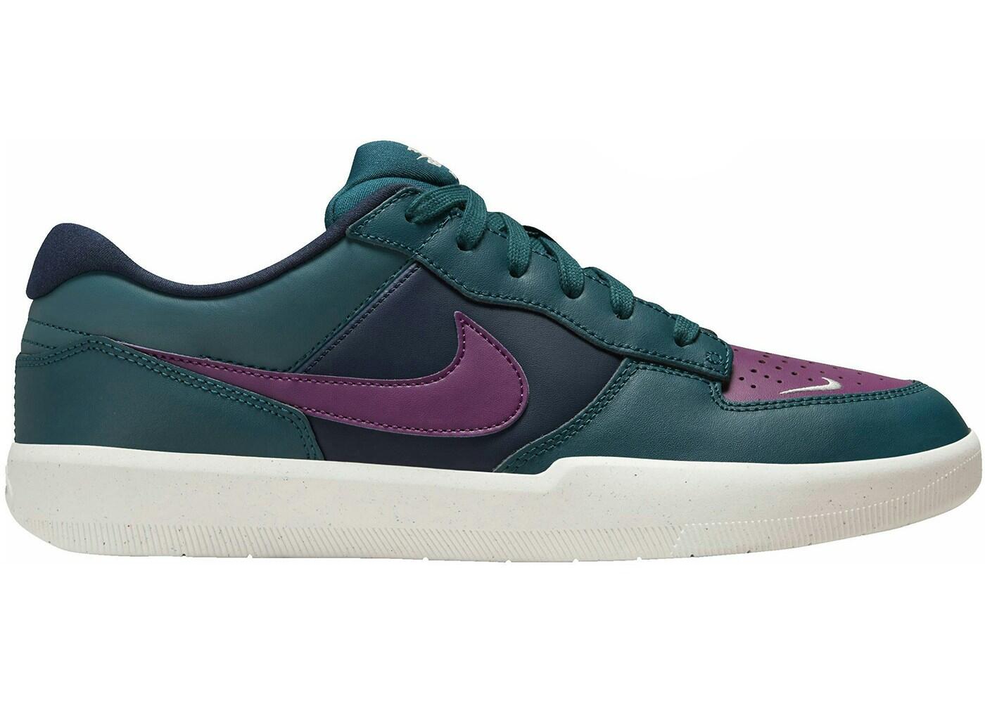 NIKE picture