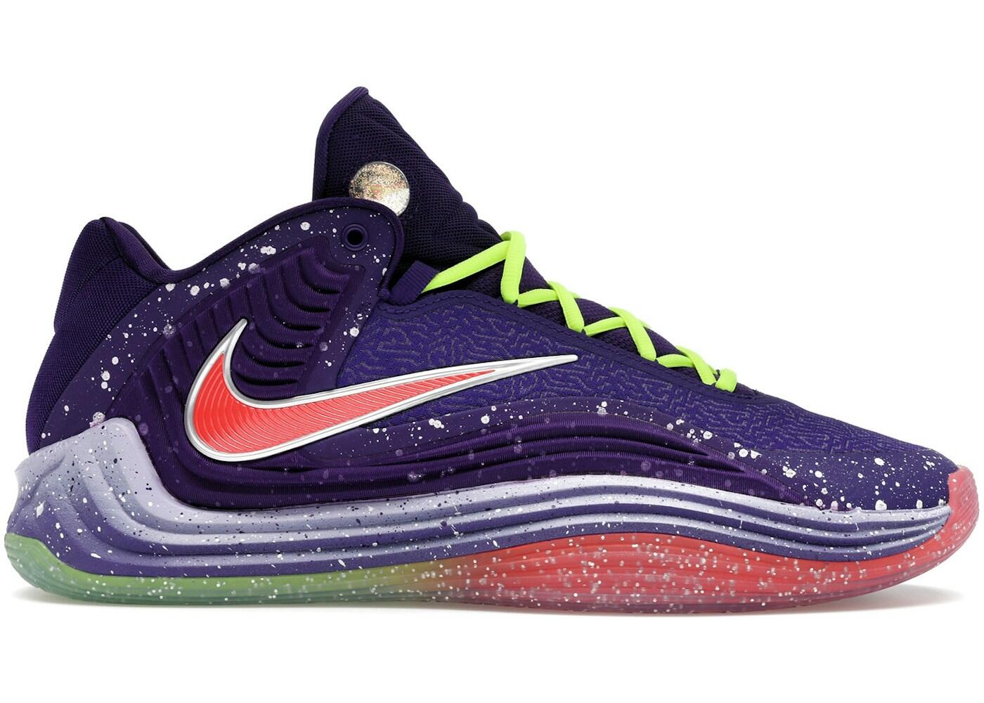 NIKE picture