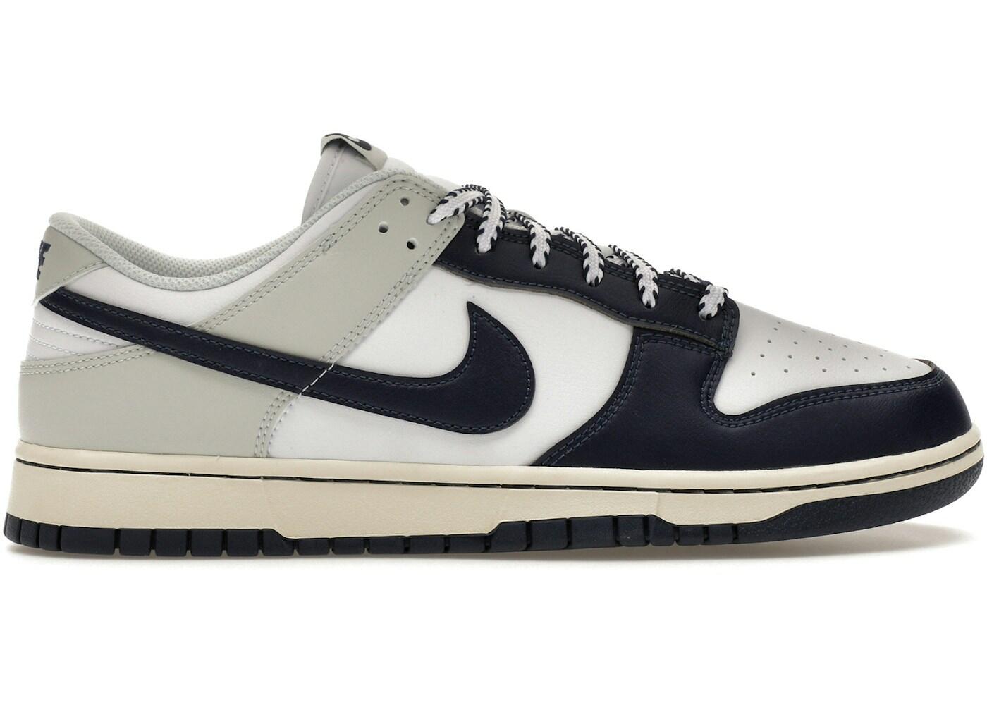 Nike Dunk Low New York Yankees 2/2