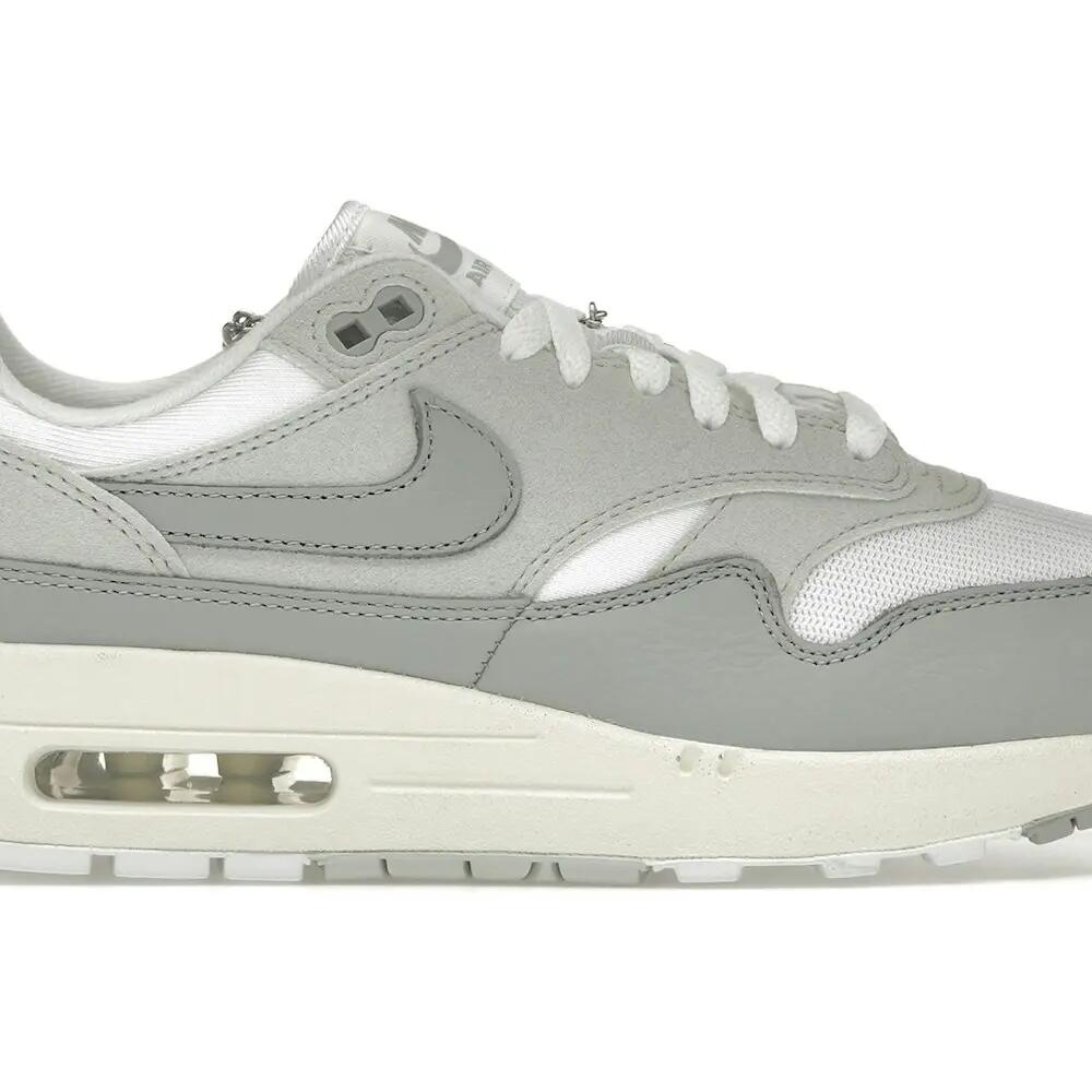 GREY / WHITE