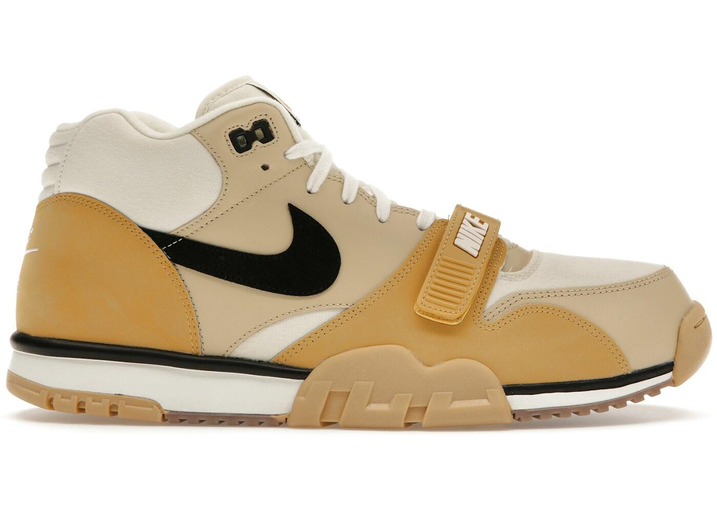 NIKE picture