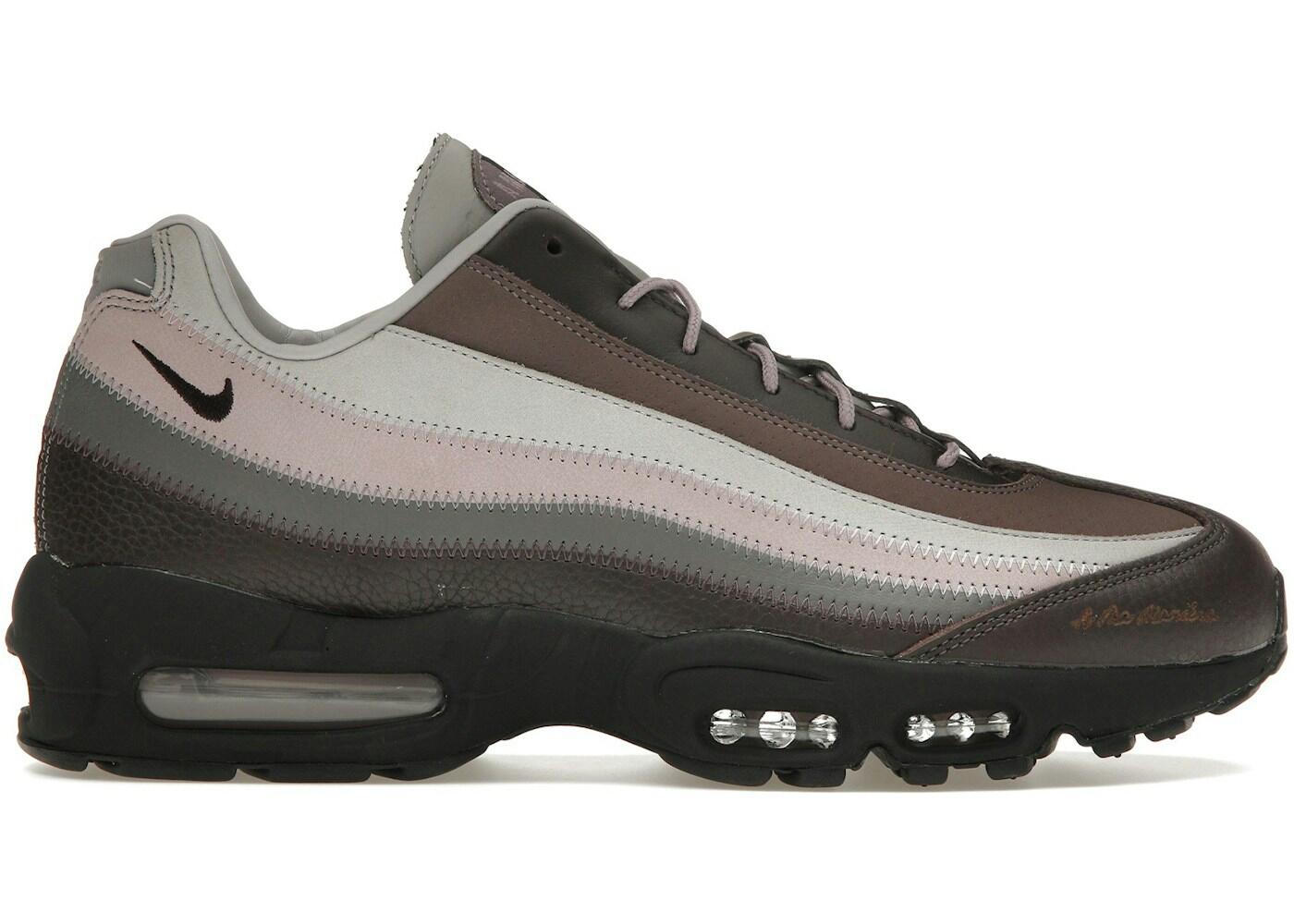 NIKE picture