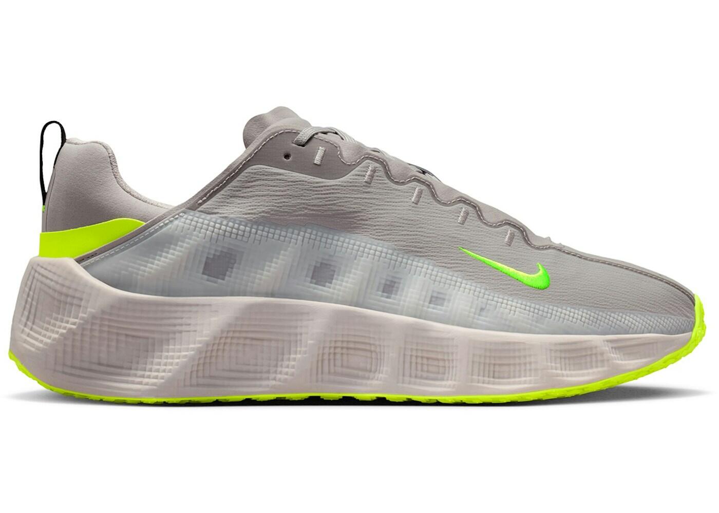NIKE picture