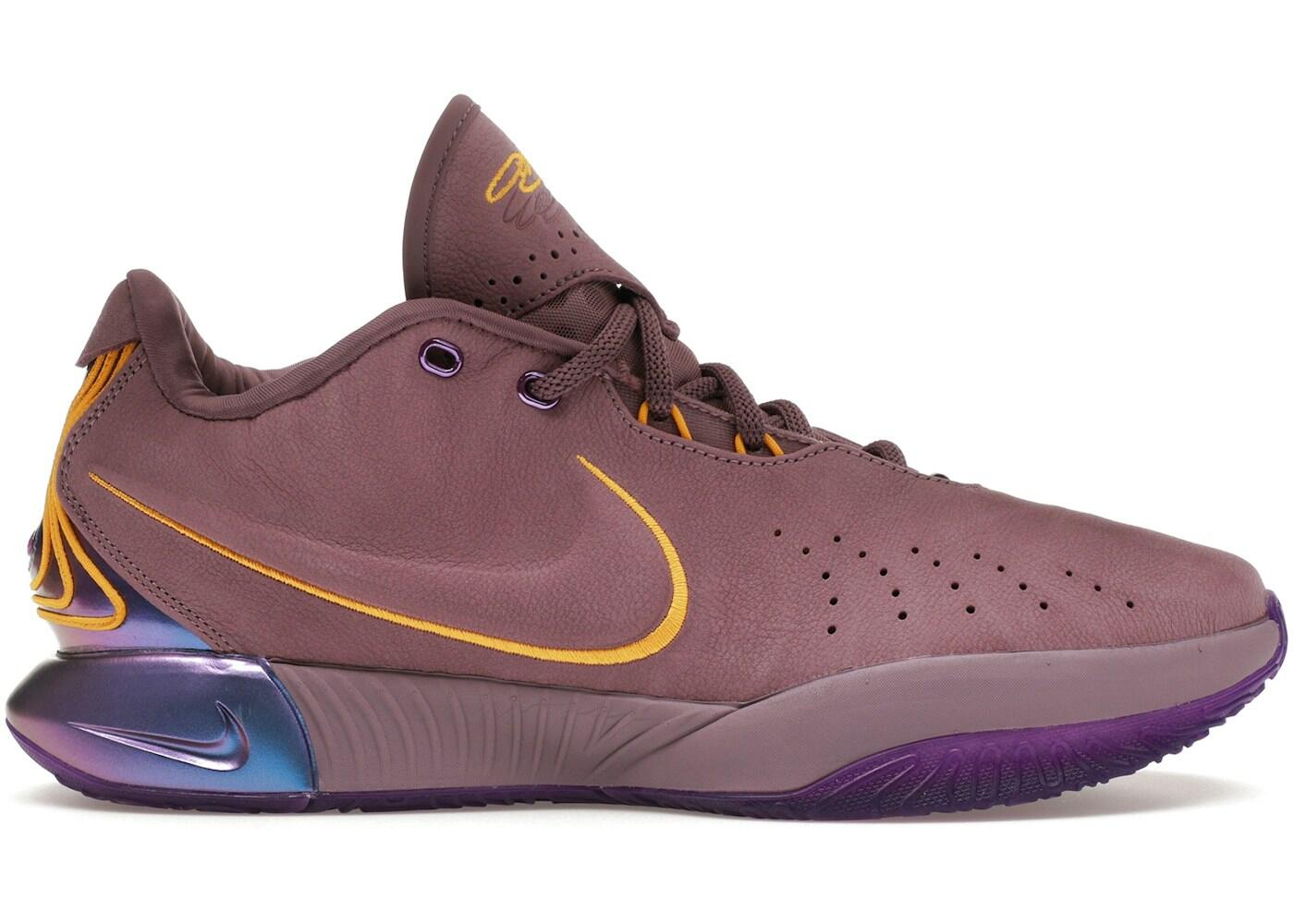 NIKE picture