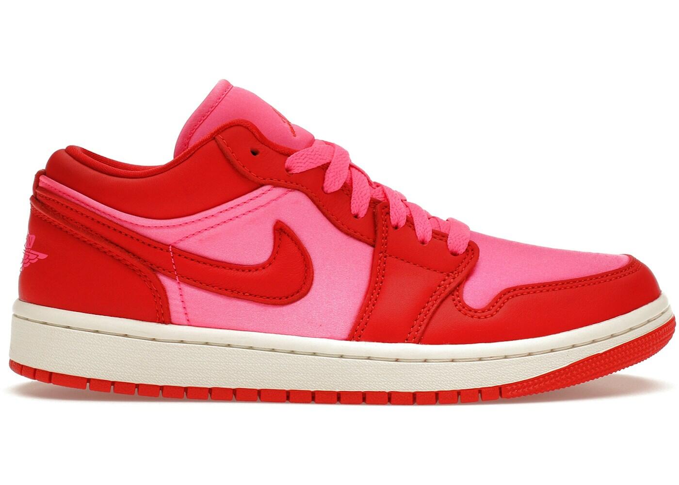 Jordan 1 Low SE Pink Blast (Women's) 2/2