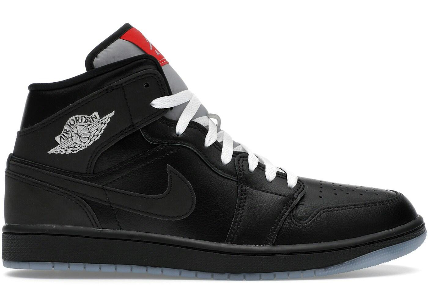 Jordan 1 Mid SE Black Metallic Reimagined 2/2