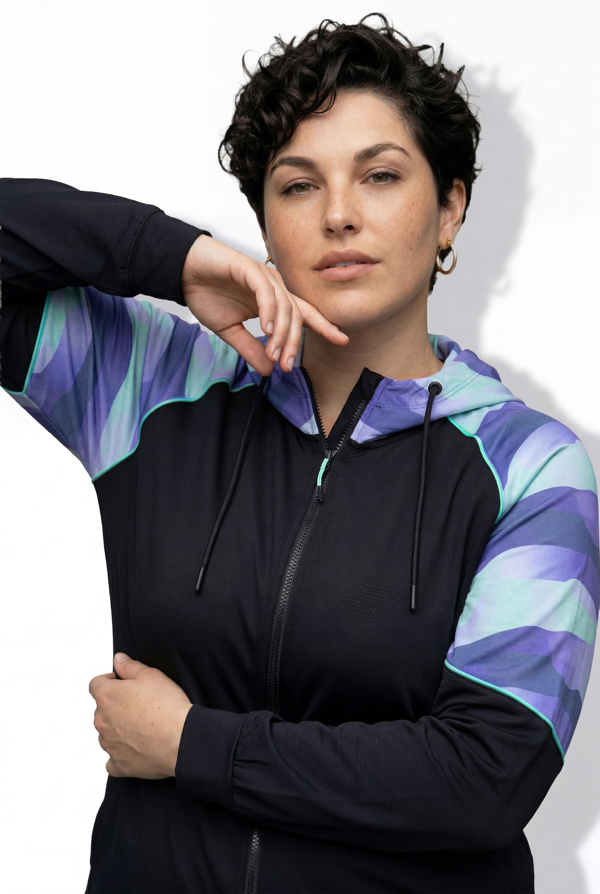 Femme Veste technique légère protection anti-UV FPS 50+ capuche et passe-pouces 3/7