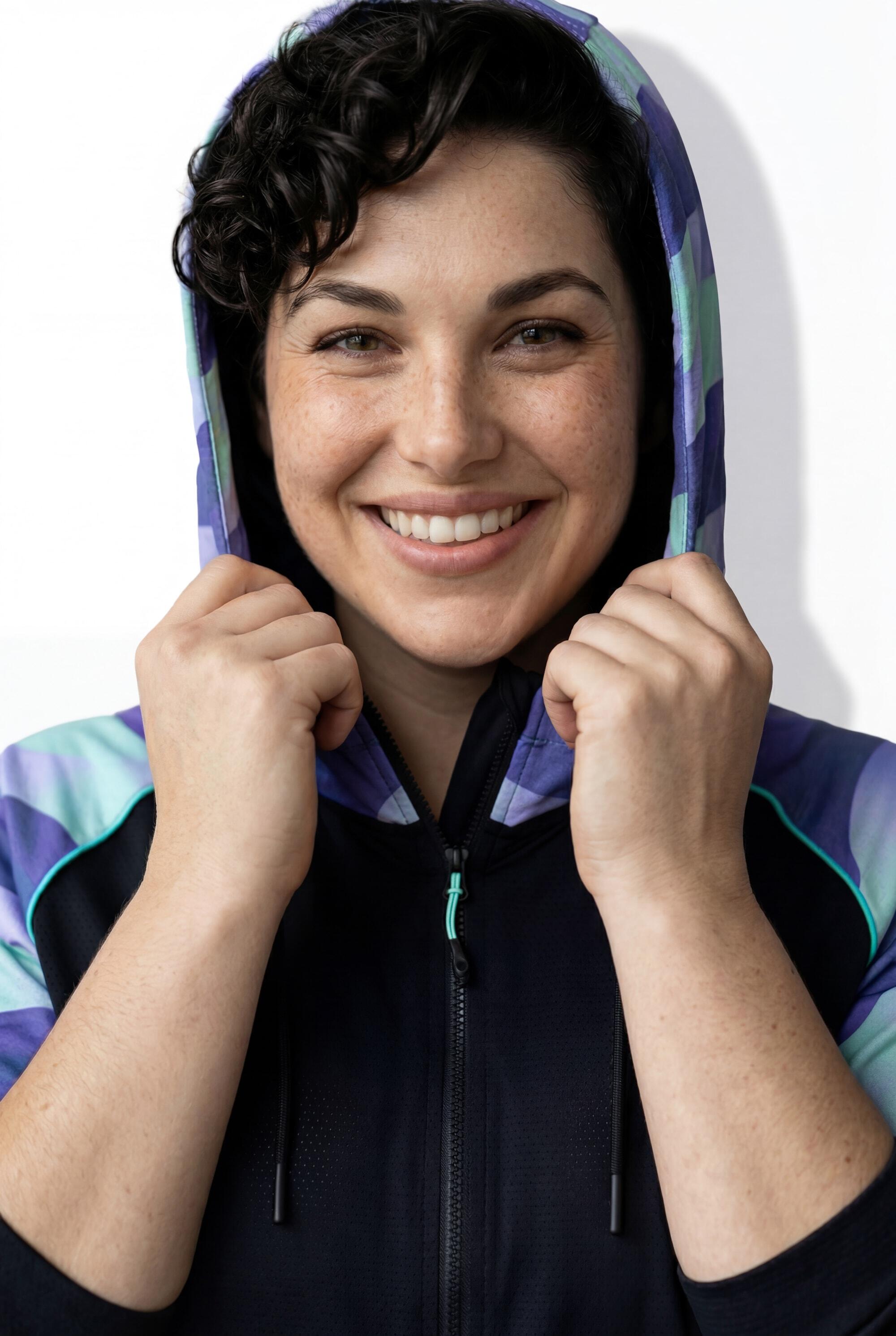 Femme Veste technique légère protection anti-UV FPS 50+ capuche et passe-pouces 4/7
