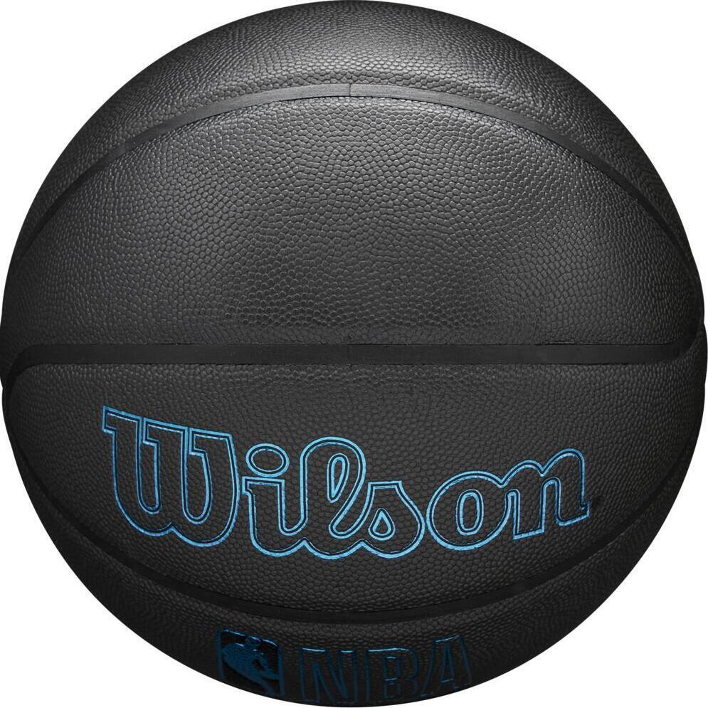 Wilson NBA Forge Plus Basketbal 3/4