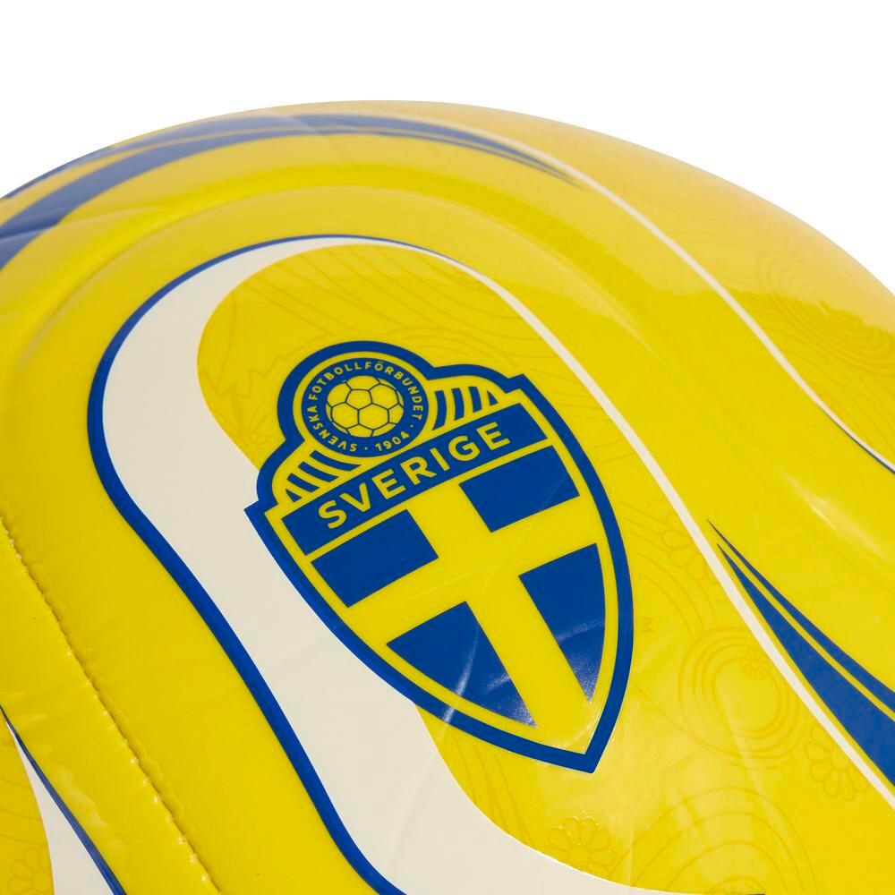 Adidas-voetbal uit Zweden 2/3