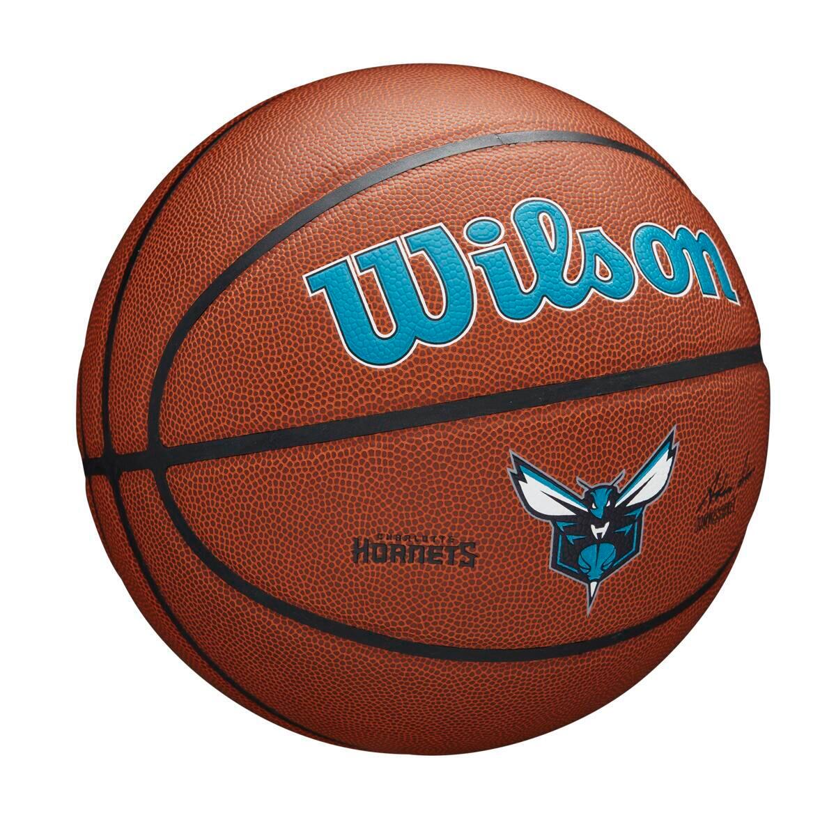 Globo de baloncesto Wilson NBA Team Alliance – Charlotte Hornets 2/3