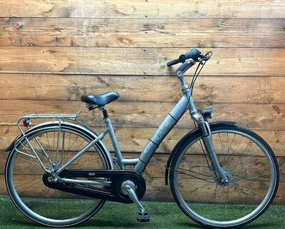 Tweedehands giant 7v 28inch 45cm
