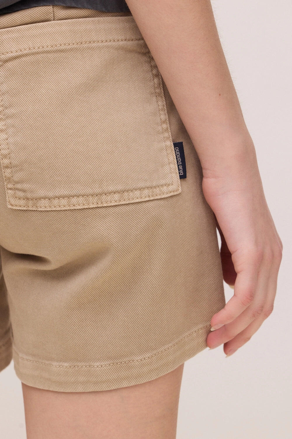 Pantalón Corto Mujer Luna Camel de 100% Algodón 2/4