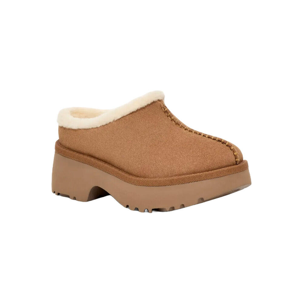 Zuecos Marrones UGG  New Heights Cozy Chestnut 3/4