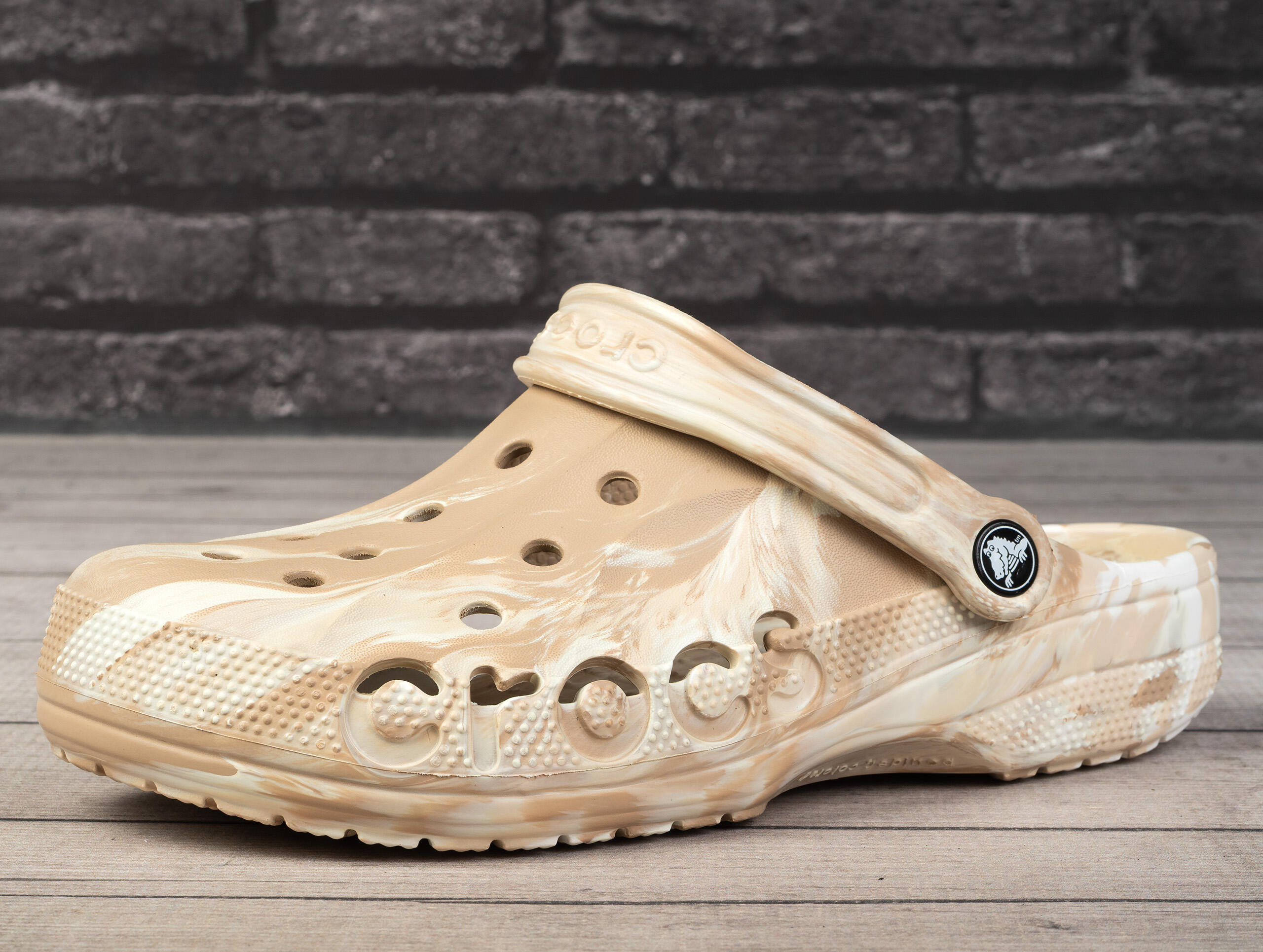 Klapki sportowe unisex Crocs BAYA MARBLED CLOG 3/6