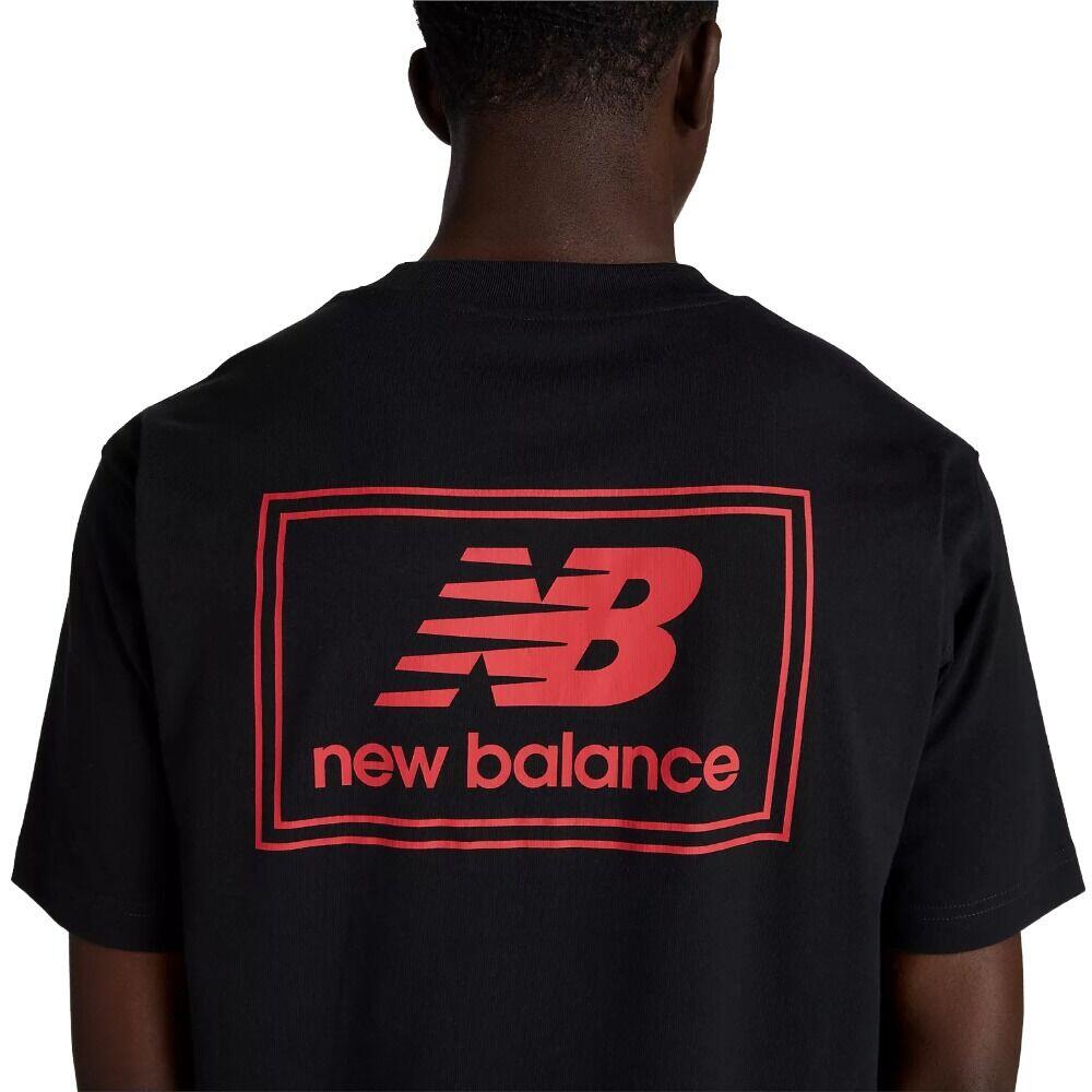 Camiseta Negra New Balance Woven Label T-Shirt Black 4/5