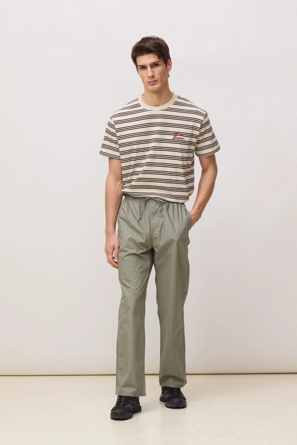 Pantalón Blue Banana High Straight Olive Green de 100% Algodón 3/4