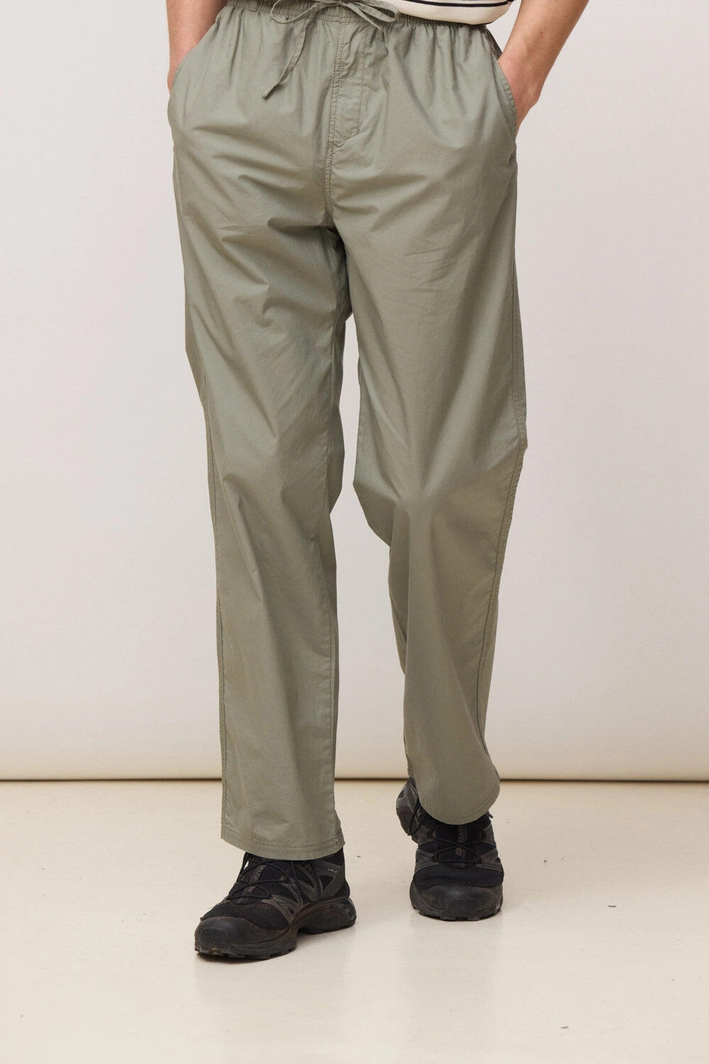 Pantalón Blue Banana High Straight Olive Green de 100% Algodón 1/4