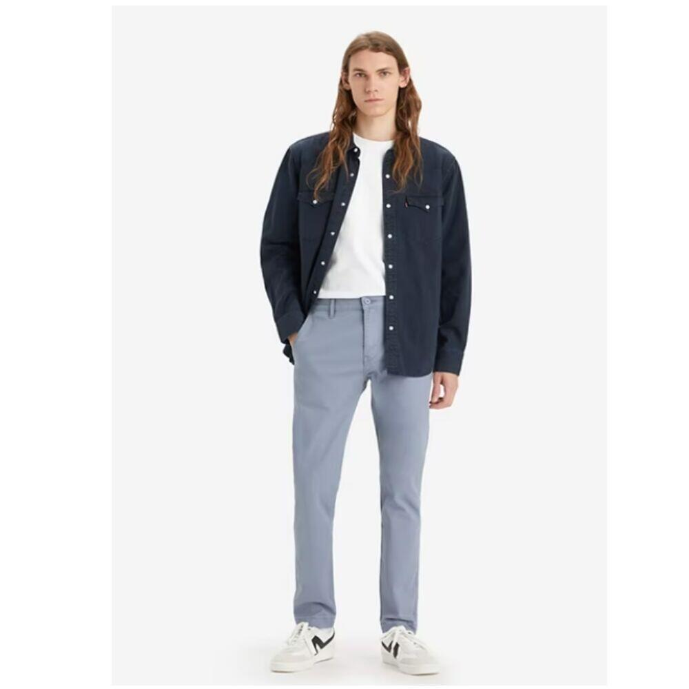 Pantalón chino azul Levis Slim Taper 1/4