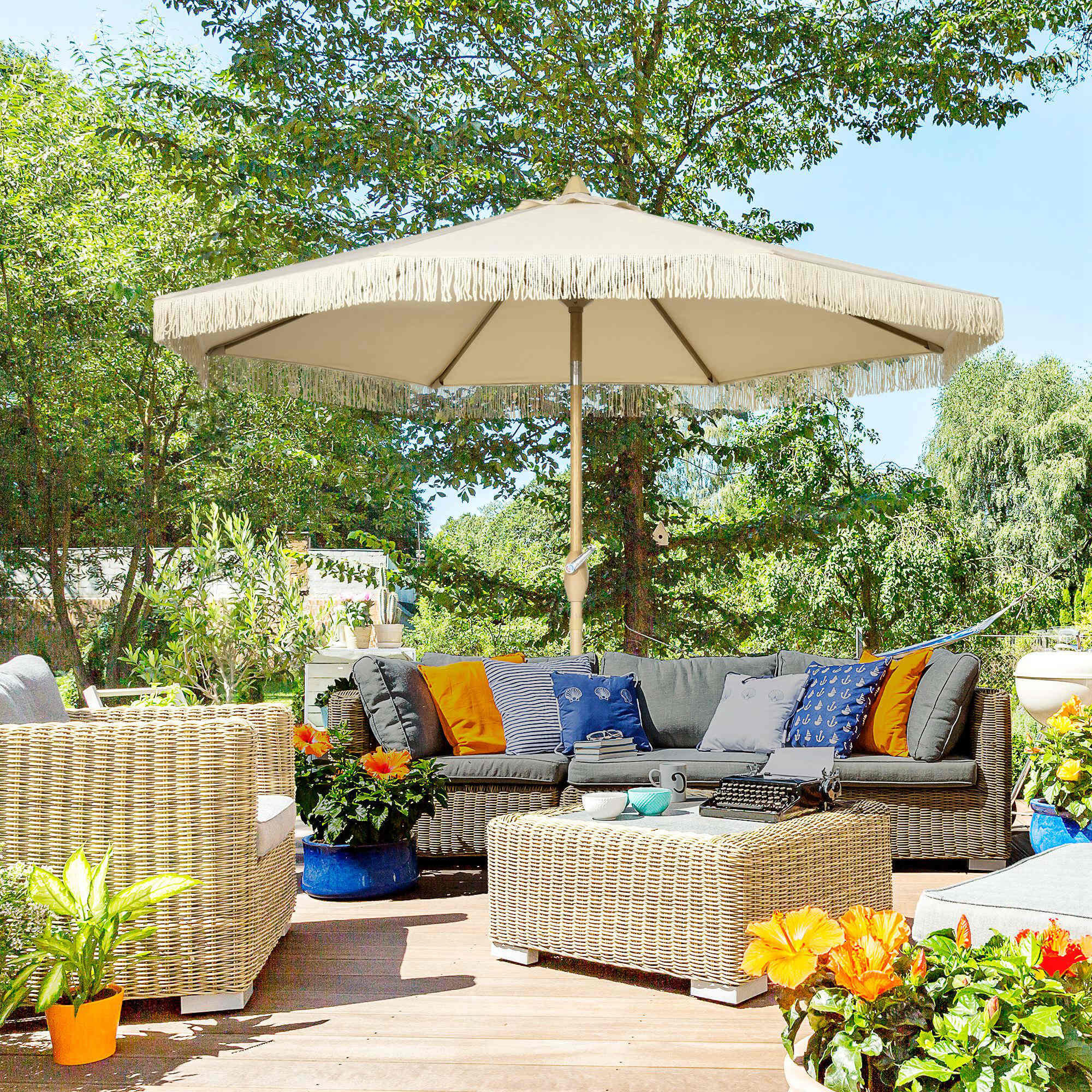Sombrilla de Terraza Outsunny 265x265x244 cm Crema 4/6