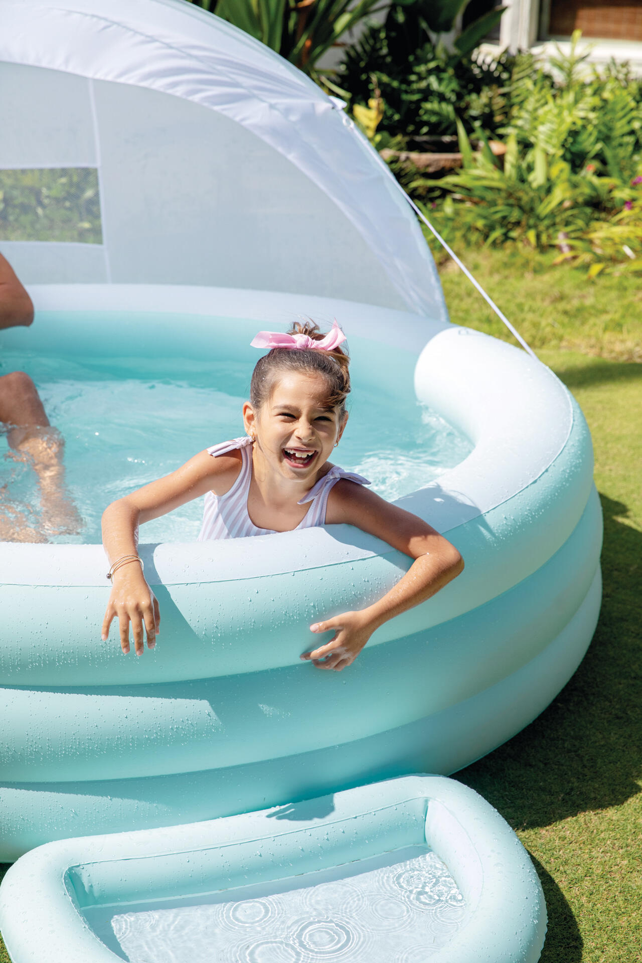 Bazén INTEX 57195 SWIM CENTER™ CANOPY LOUNGE POOL 277x221x137 cm 4/7