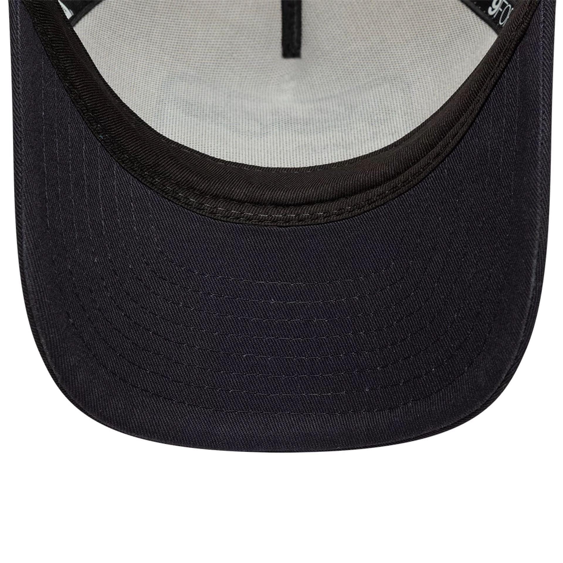 New Era 9FORTY Trucker Cap MC AF hellbeige/dunkel blau 5/5
