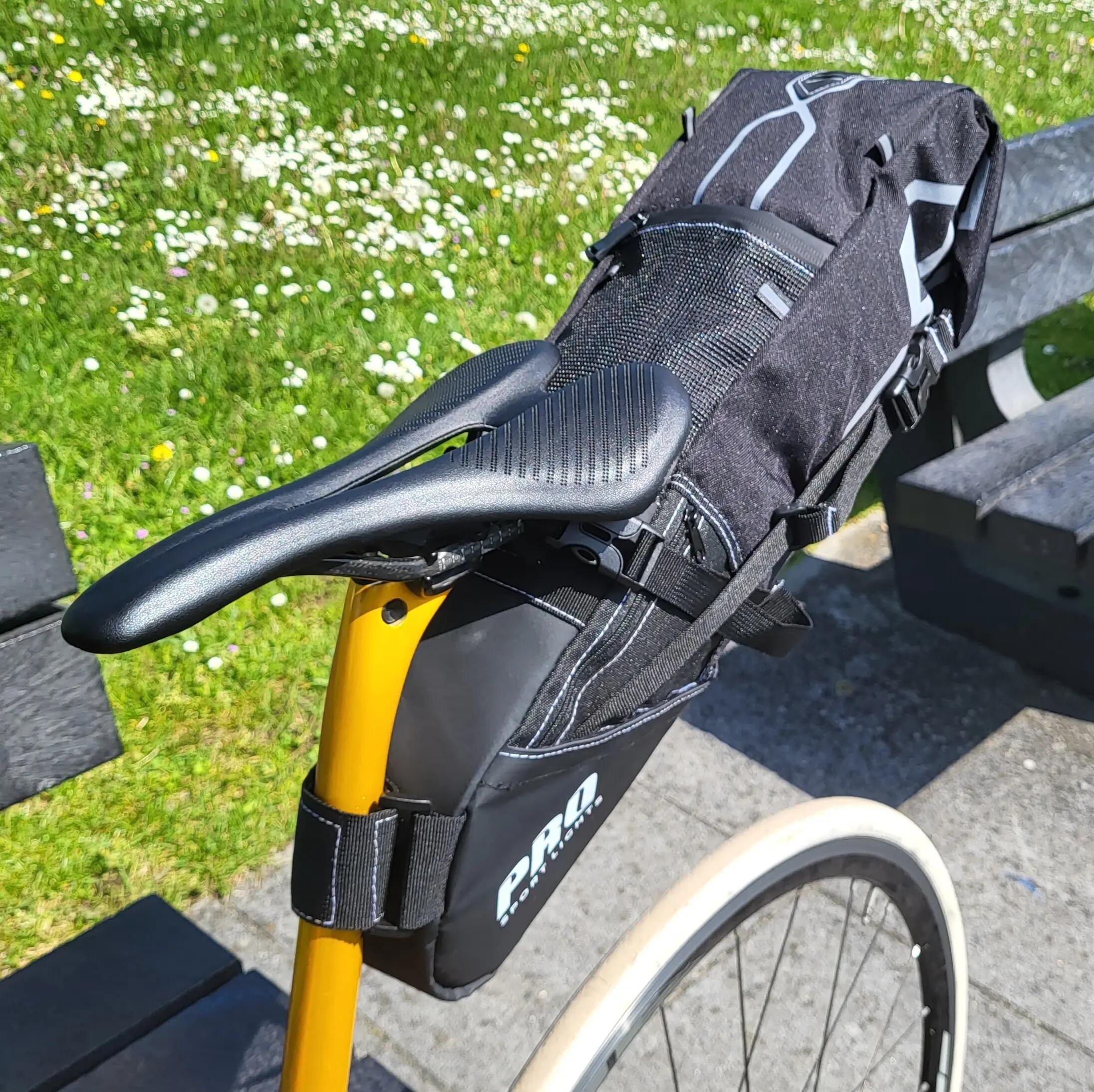 Bolsa de Selim para Bicicleta de Estrada e BTT - 12 Litros - Selim 6/7