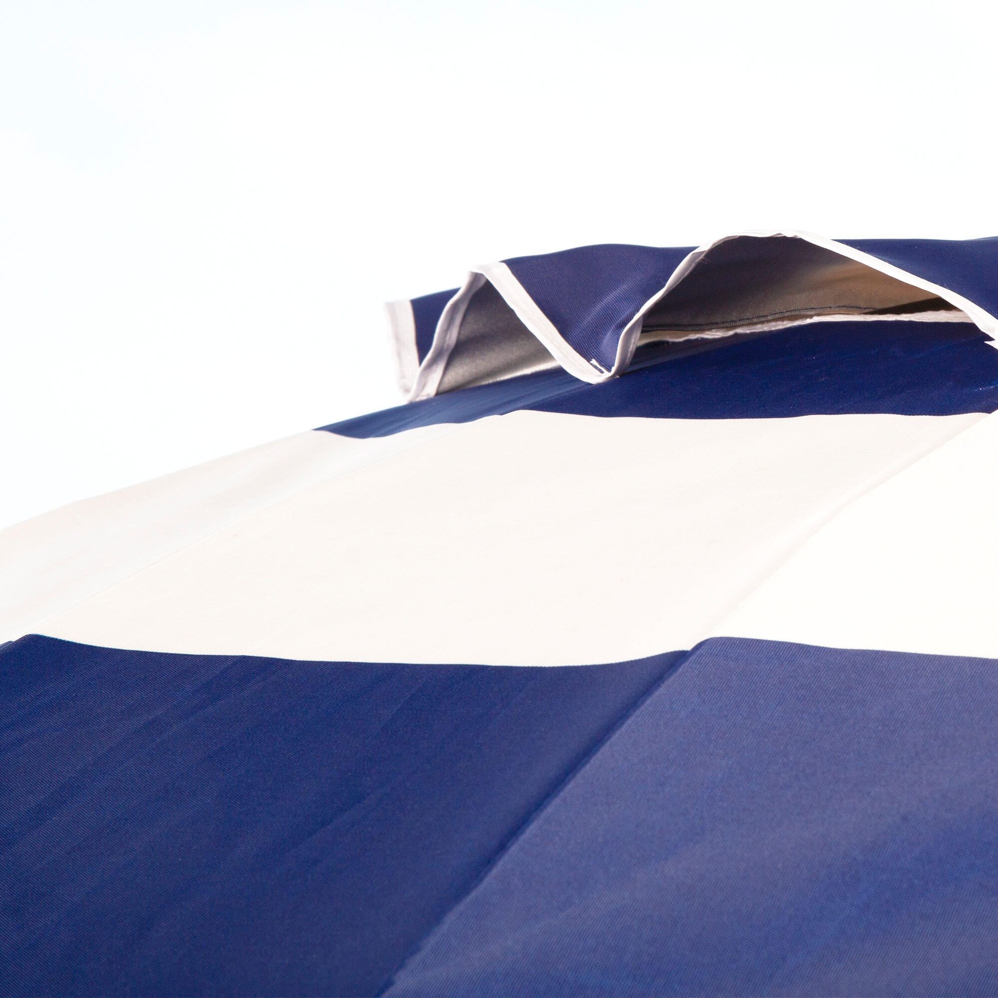 Aktive Windbestendige strandparasol met 16 baleinen, 240 cm, nautische stijl 6/7