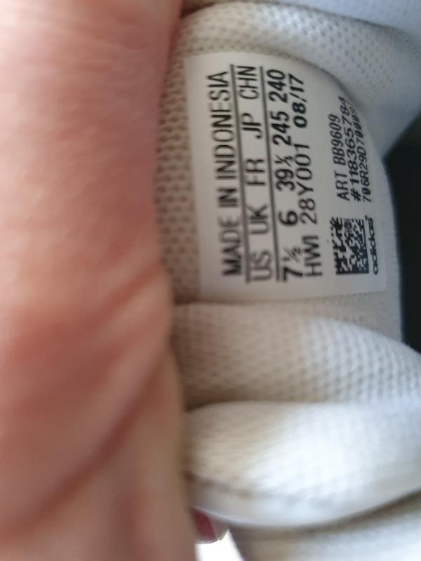 Entre Particuliers - Baskets blanches Adidas taille 39.5 4/4