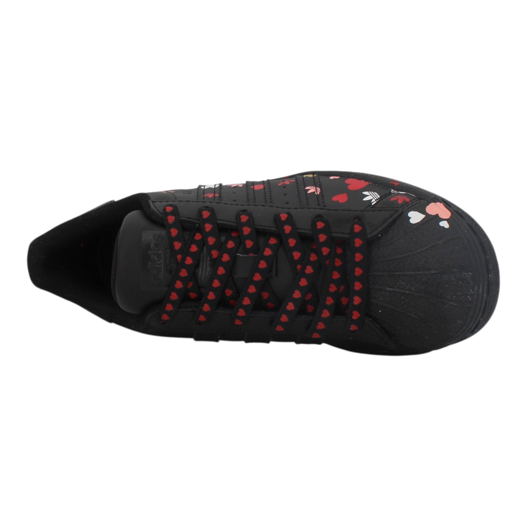 Sneaker Superstar in Schwarz 3/4