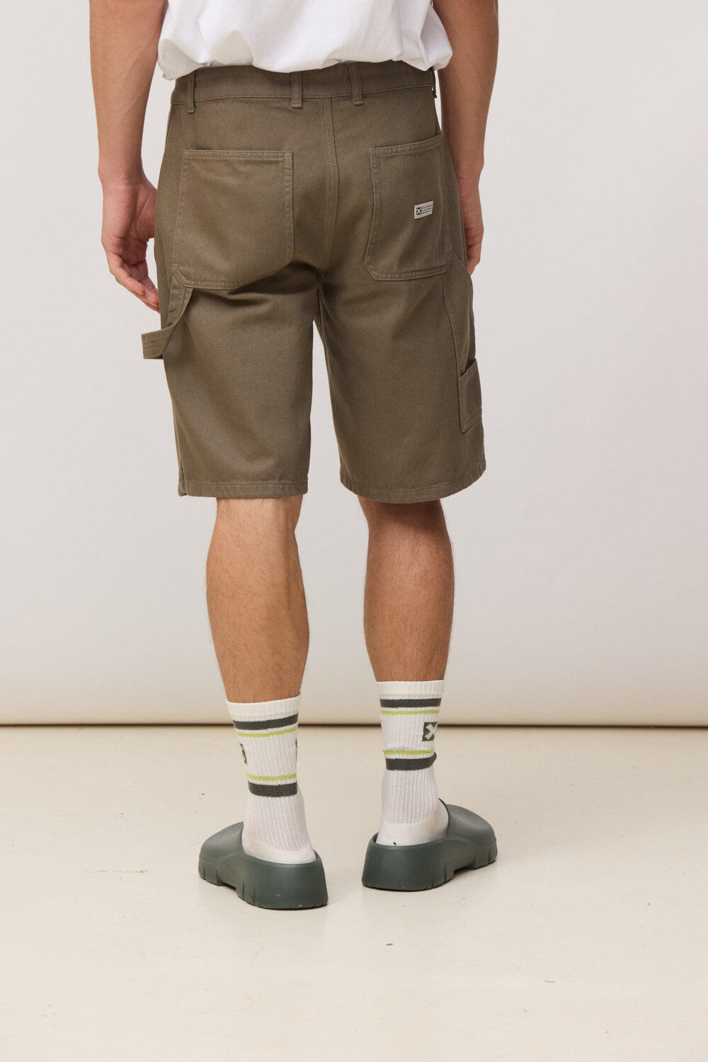 Pantalón Corto Frank Olive Green de Algodón 2/4