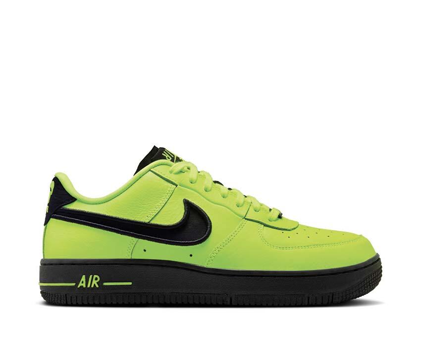 NIKE picture