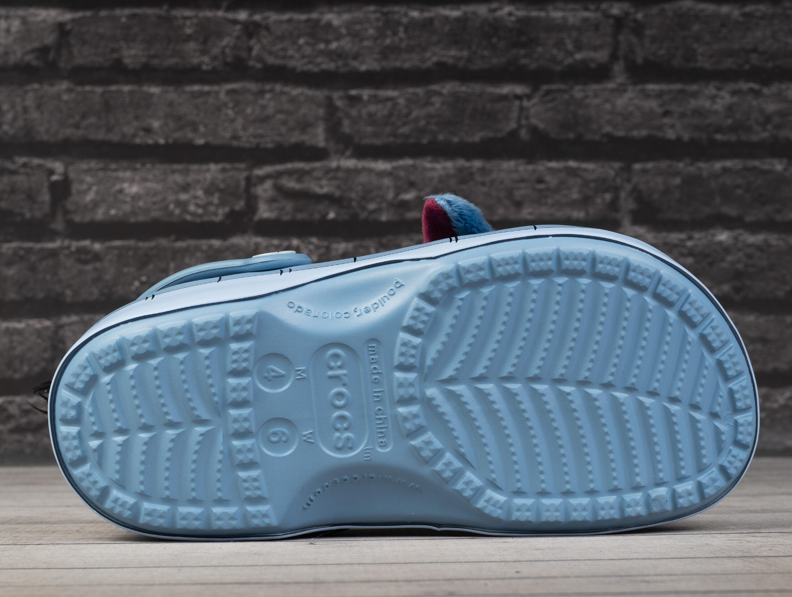 Klapki sportowe chodaki Crocs WTP EEYORE CLS CLG 5/6