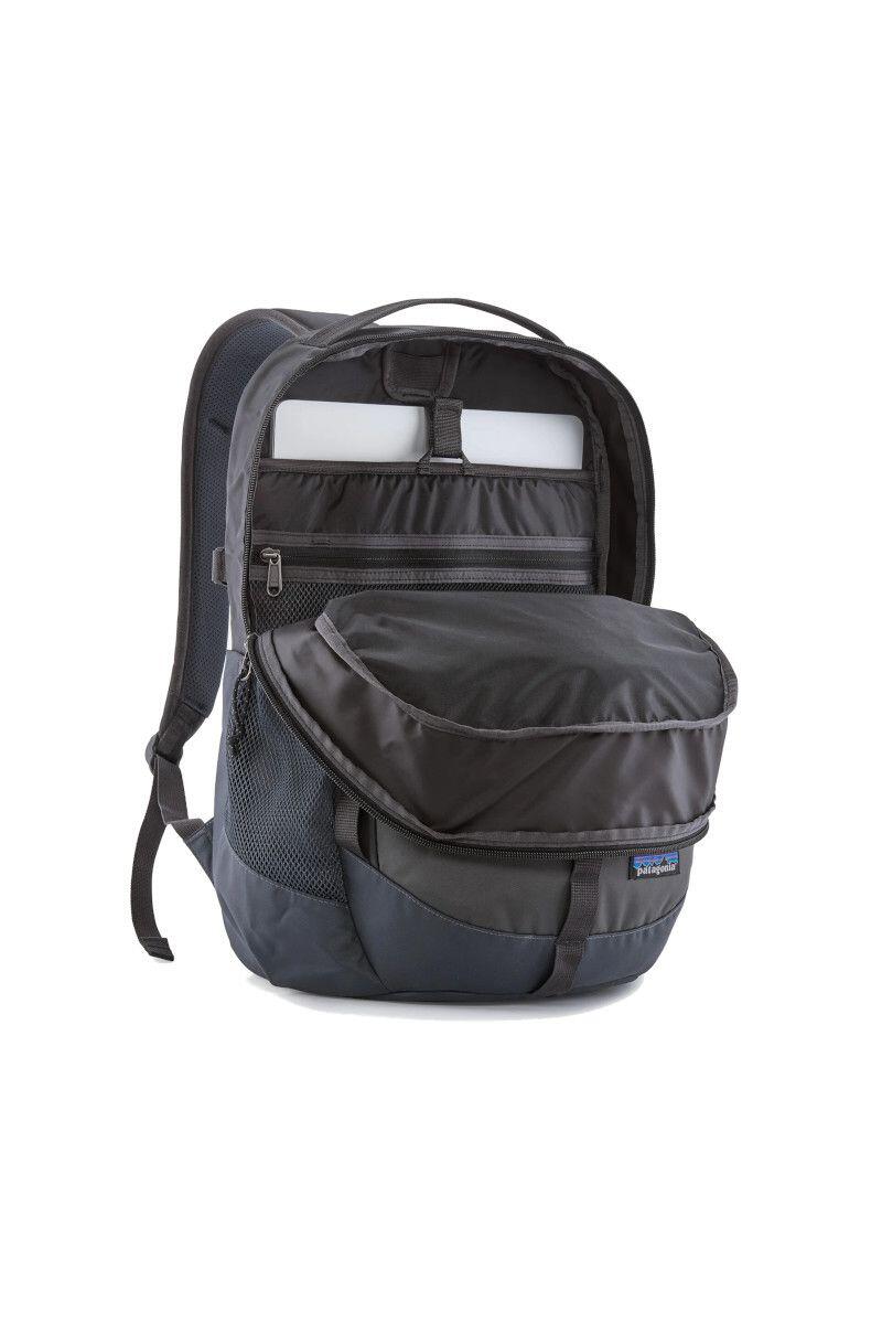 Plecak miejski Refugio Daypack 26L 3/4