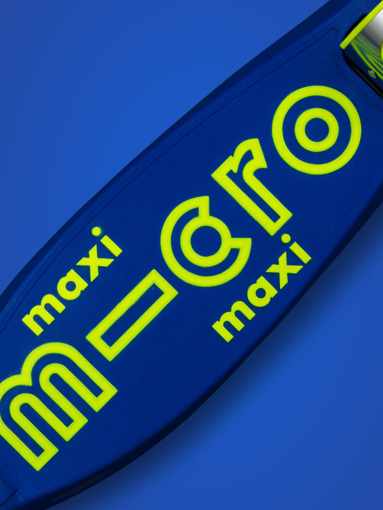 Trottinette enfant Maxi  Deluxe Néon Jaune Canari LED 6/7