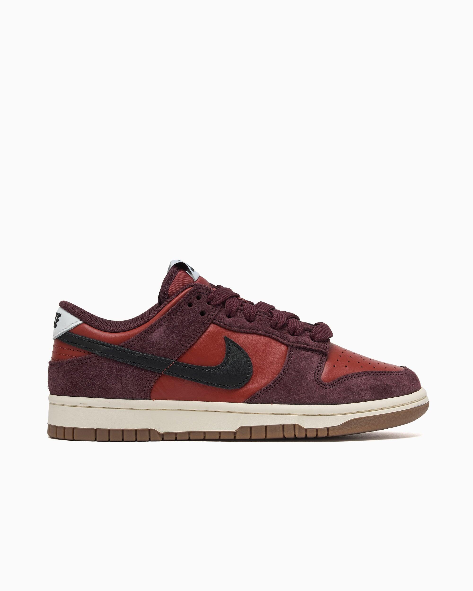 NIKE picture
