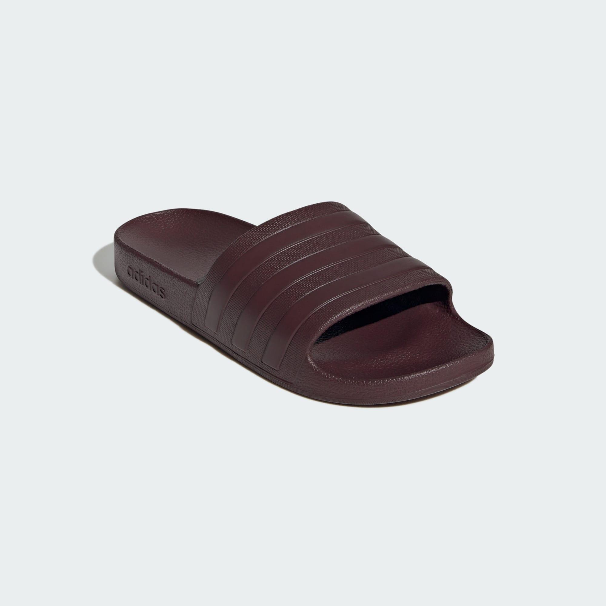 Adilette Aqua Slides 4/7