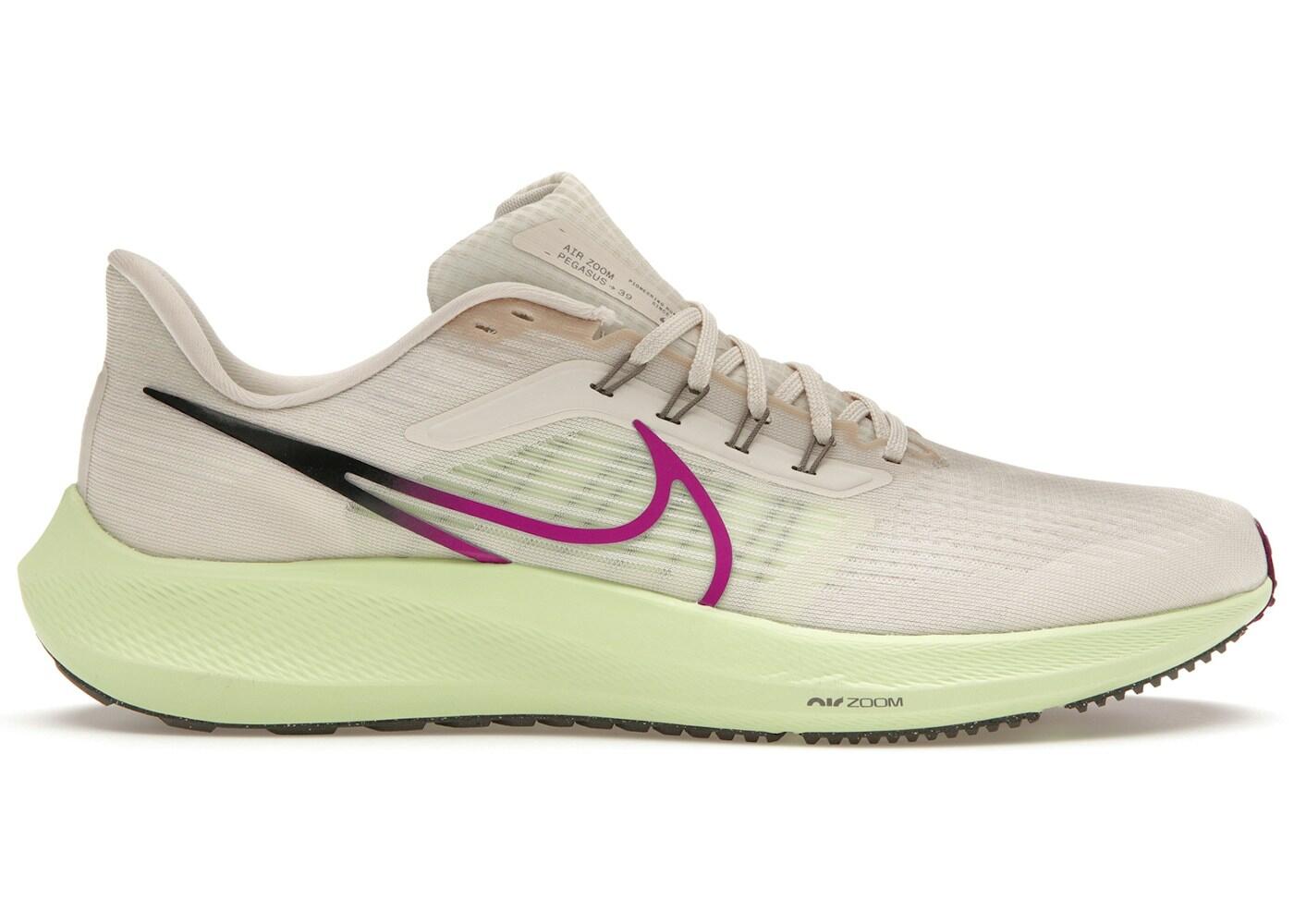 NIKE picture