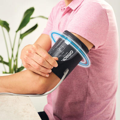 Tensiometro digitale da braccio superiore Omron | M3 Comfort 4/6