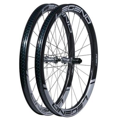 Set wielen 45p rs5 legend wheels met r27-naven