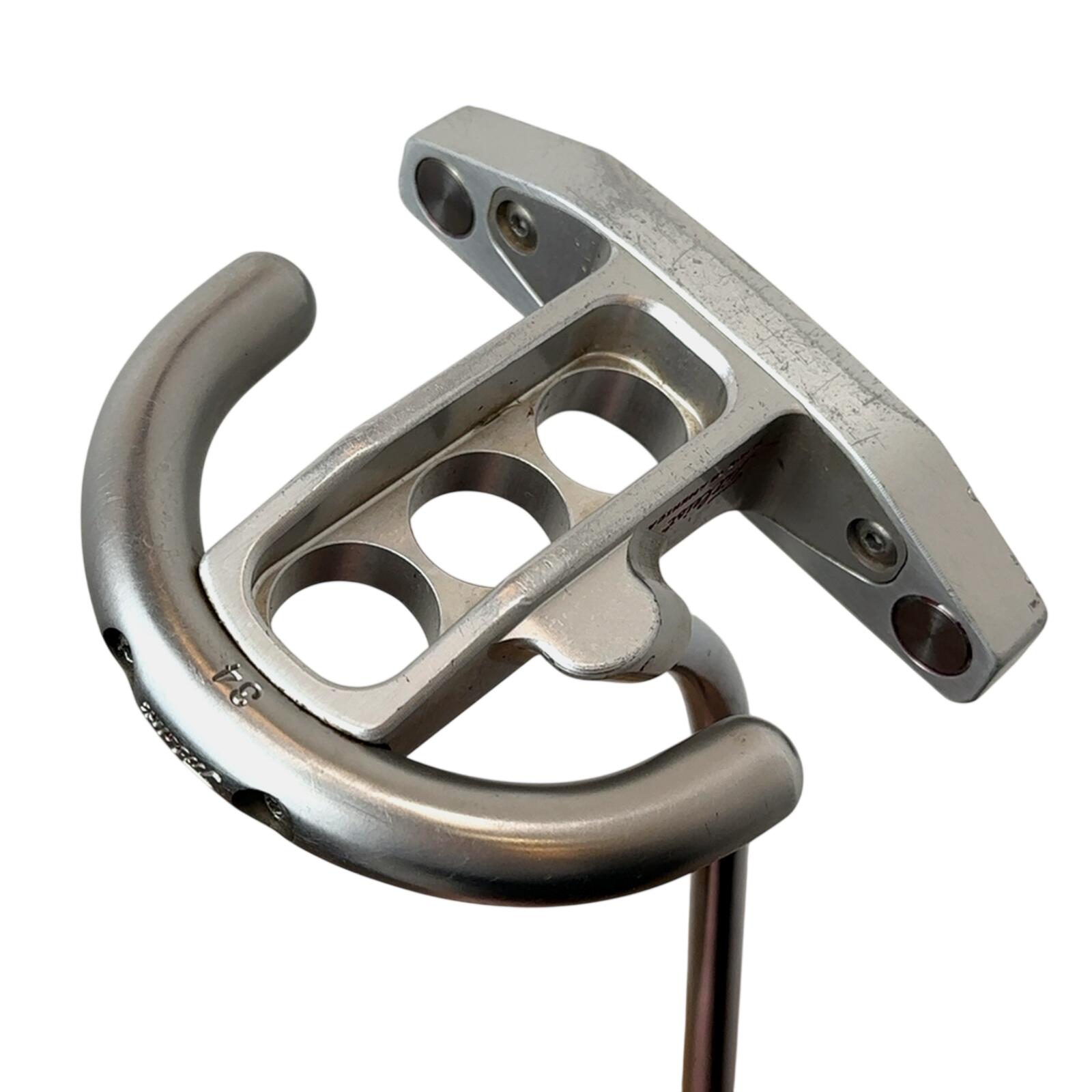 TITLEIST picture